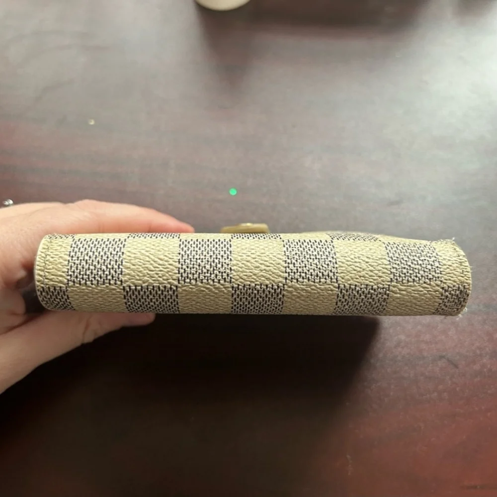 LOUIS VUITTON Cream Portefeuille Viennois Damier Bifold Wallet